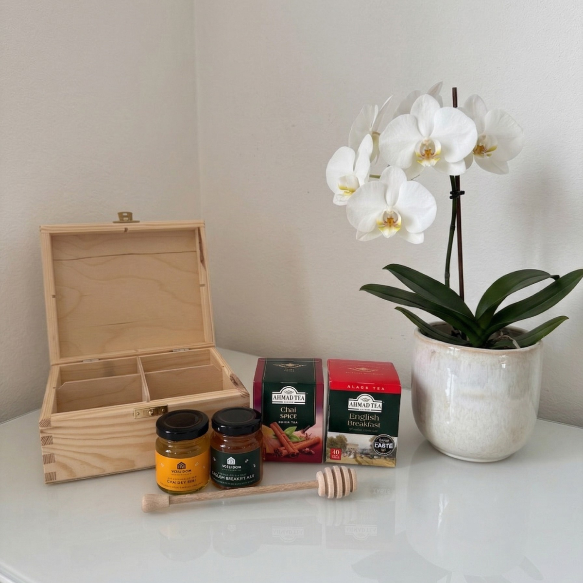 Tea & Honey Gift Box