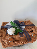 Sympathy Hamper S